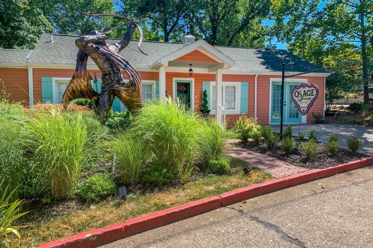 Eclectic Osage Cottage In Historic District Eureka Springs Exterior photo